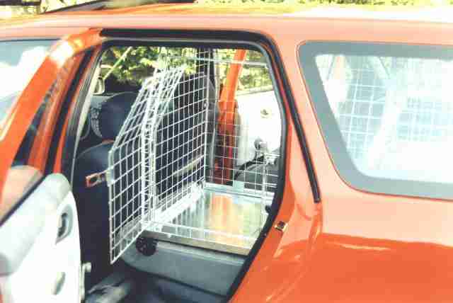 Pet World Ford Mondeo Estate Car Cage pour chien Cage pour animaux